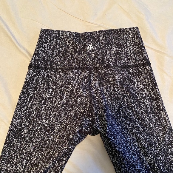 Lululemon Leggings 7/8 Length - Picture 3 of 4